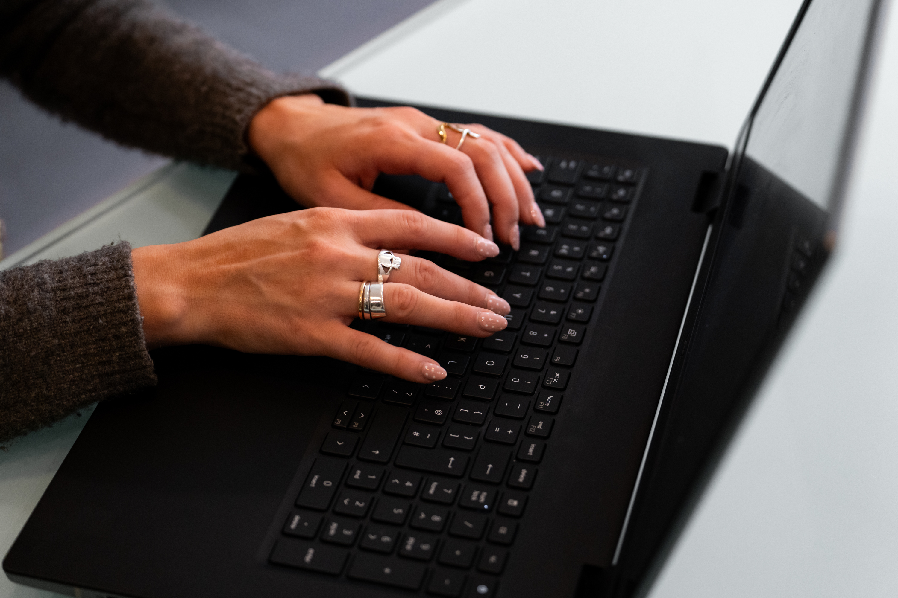 hands typing